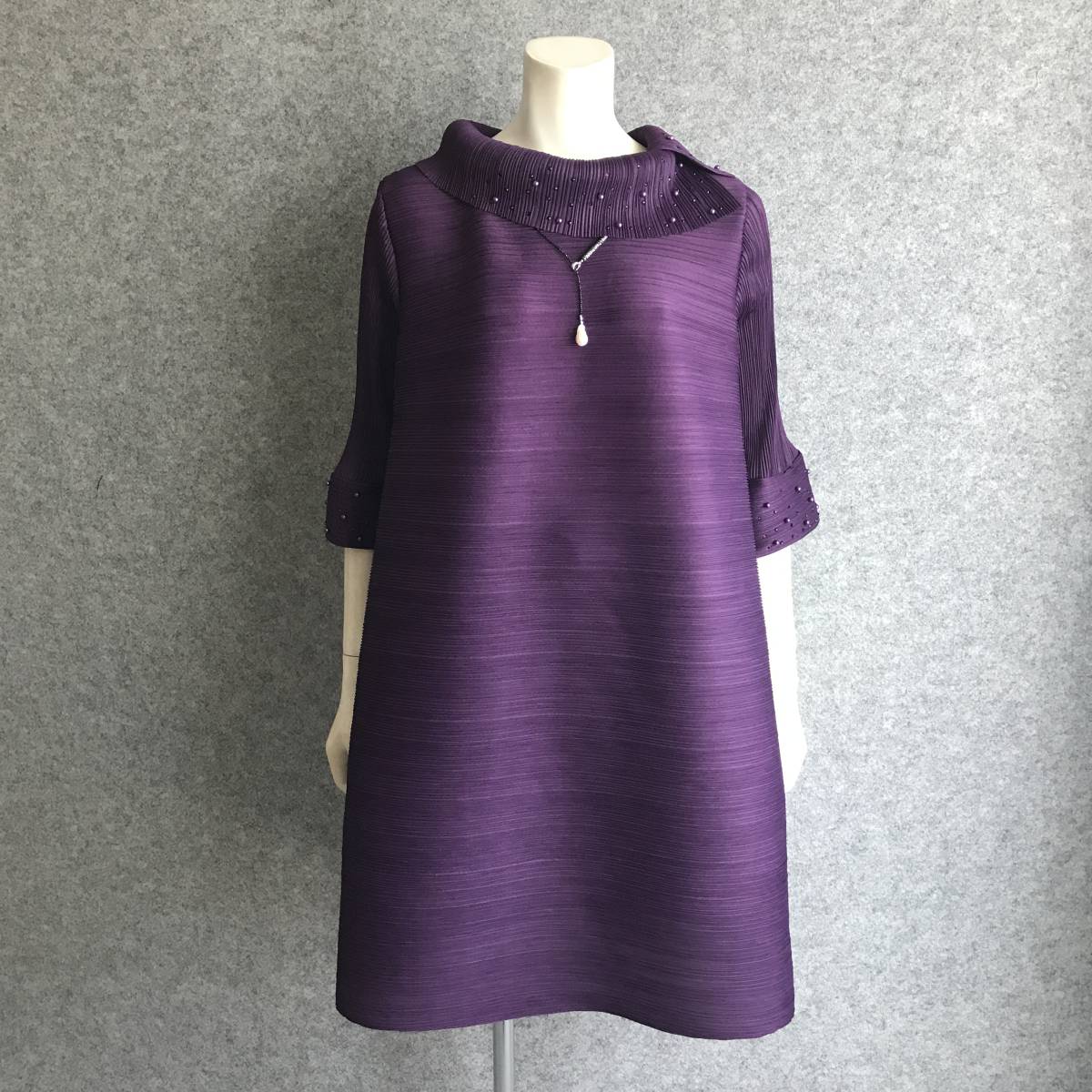 【コンビニ受取対応商品】 ◆新品◆*素敵*ビジュープリーツワンピース*PU*フォーマルにも Mサイズ 【コンビニ受取対応商品】 ◆新品◆*素敵*ビジュープリーツワンピース*PU*フォーマルにも Mサイズ