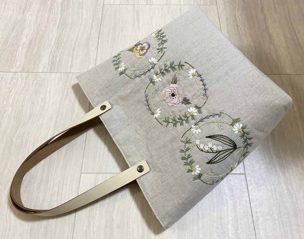 ハンドメイド＊リネン×手刺繍＊トートバッグ＊本革持ち手＊アネモネ＊スズラン＊パンジー＊花＊刺繍_画像6