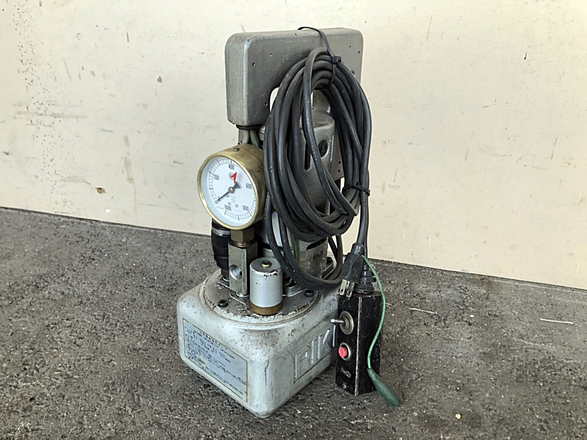 U221 理研 超高圧 電動 油圧 ポンプ MP-8 三相200V 70Mpa 700kg/cm2 ...