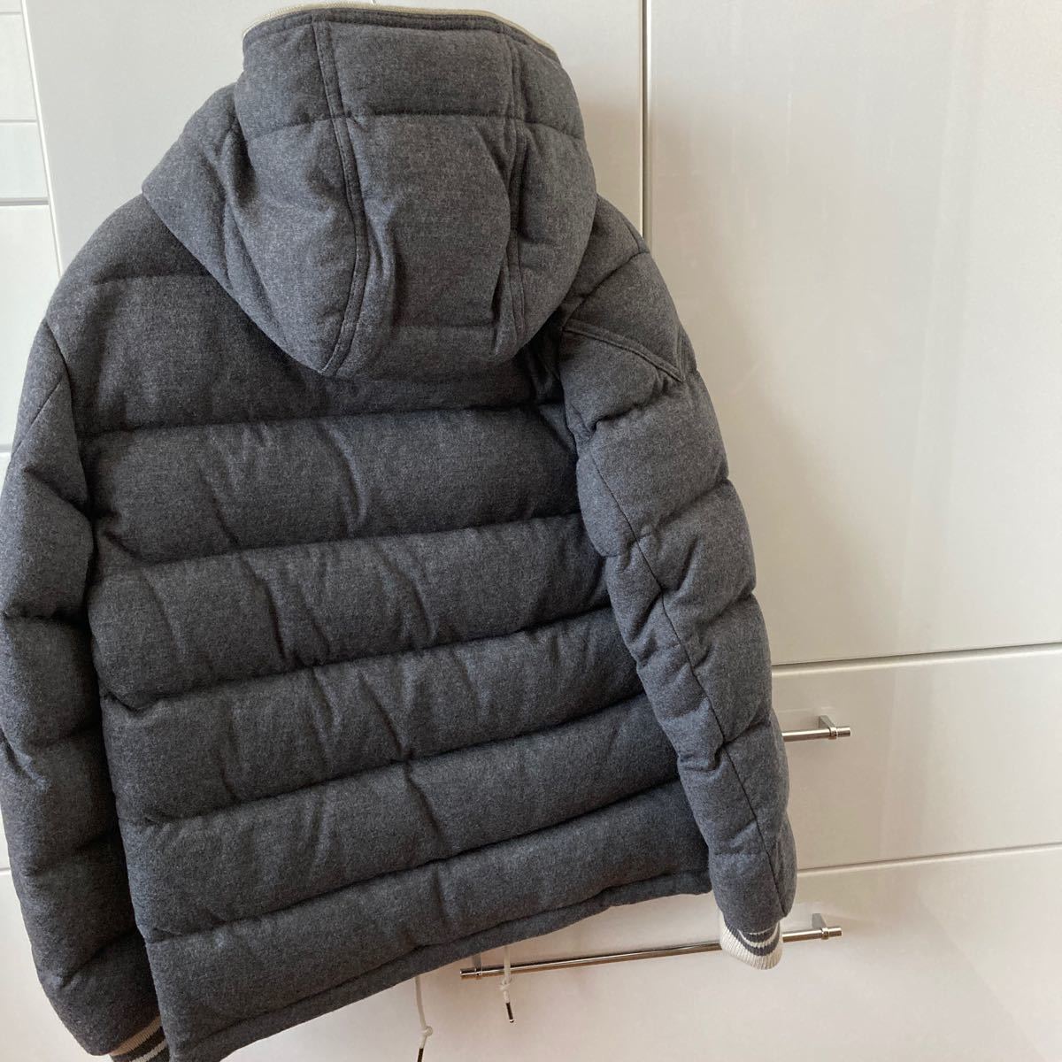 MONCLER ダウンジャケットBRESLE