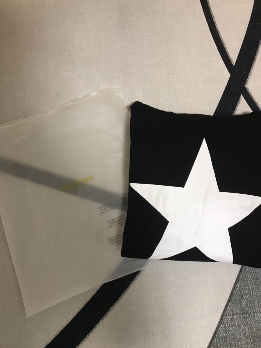 FOG Essentials エッセンシャルズ パーカー ブラック 星L パーカー