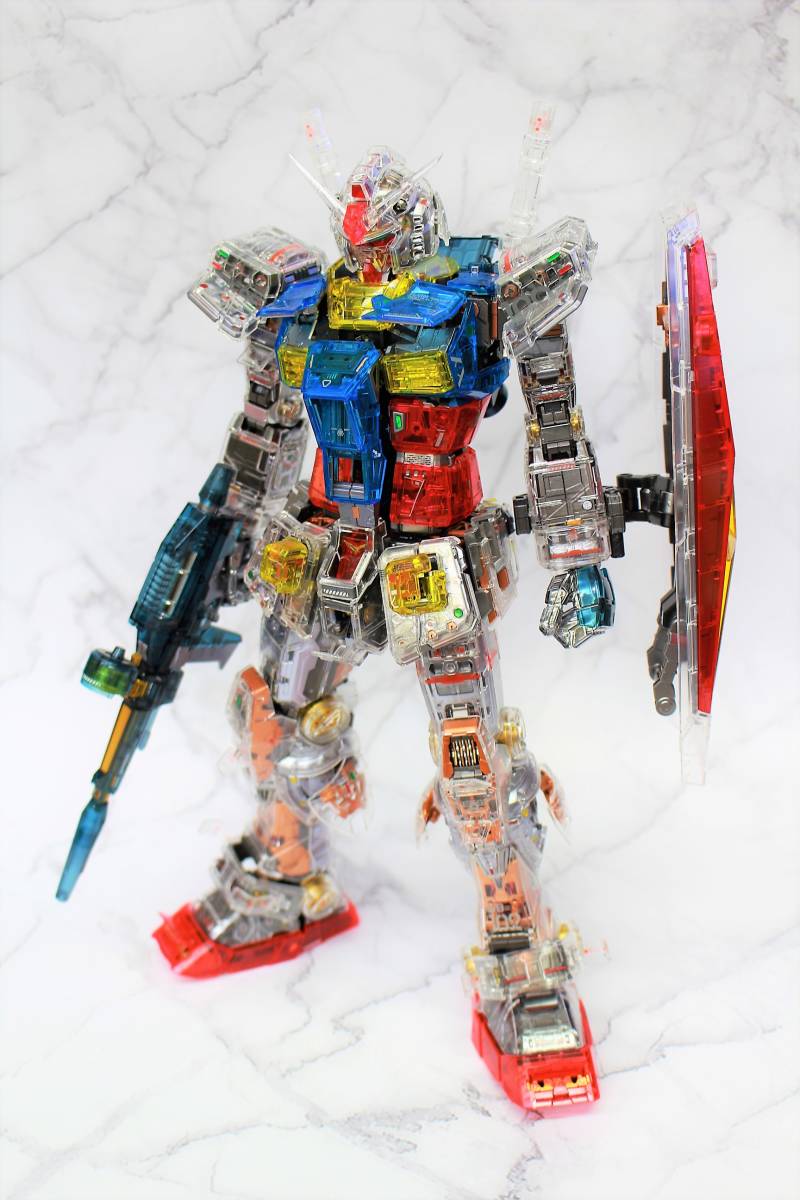 PG unleashed 1/60 RX-78-2 ガンダム クリアカラー 塗装完成品 機動