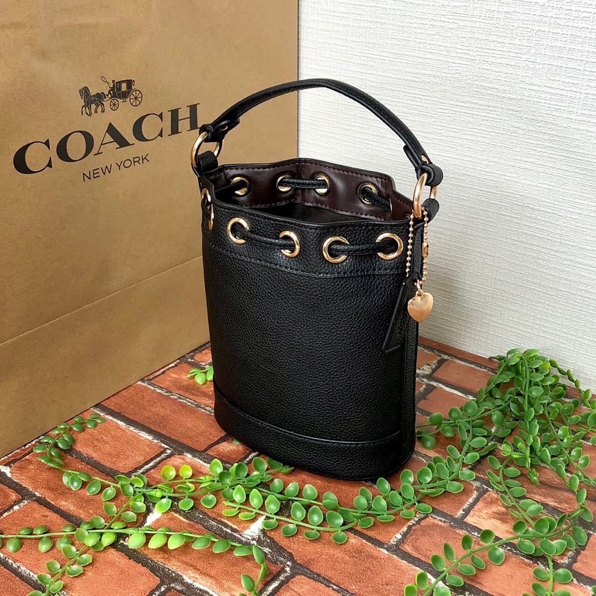 PayPayフリマ｜≪新品≫COACH バケットバッグ ハンドバッグ ショルダー