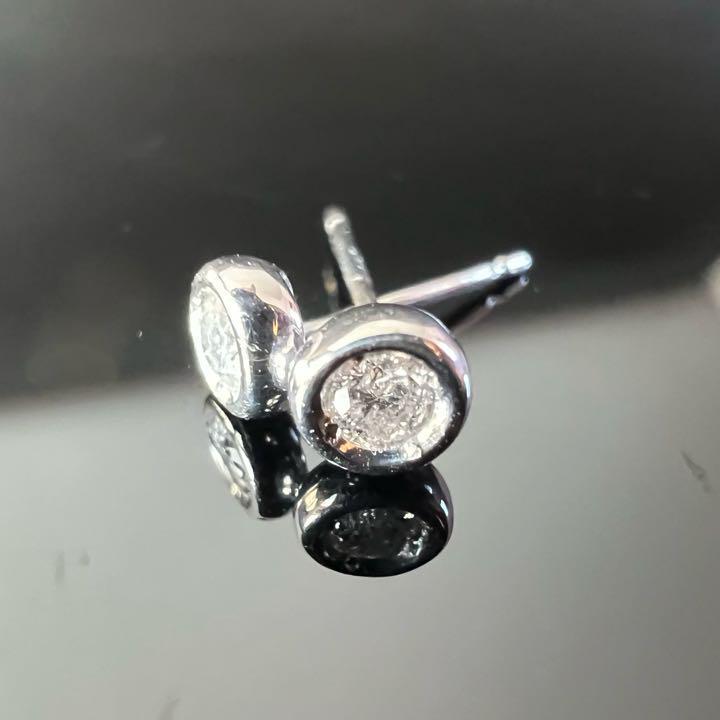 楽ギフ_包装】 K18WG 0.05ct ダイヤモンド ピアス 18金 ホワイト