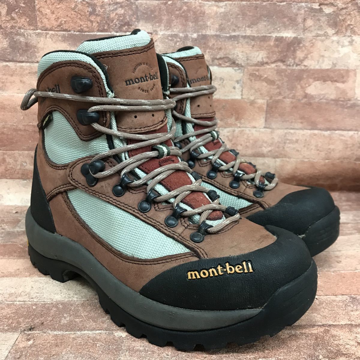 mont-bell モンベル】トレッキングシューズ 登山靴 GORE-TEX