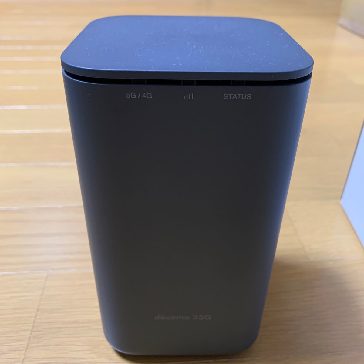 docomo ホームルーター Home5G 動作確認済み HR01 美品 付属品 docomo ホームルーター Home5G 動作確認済み HR01 美品 付属品