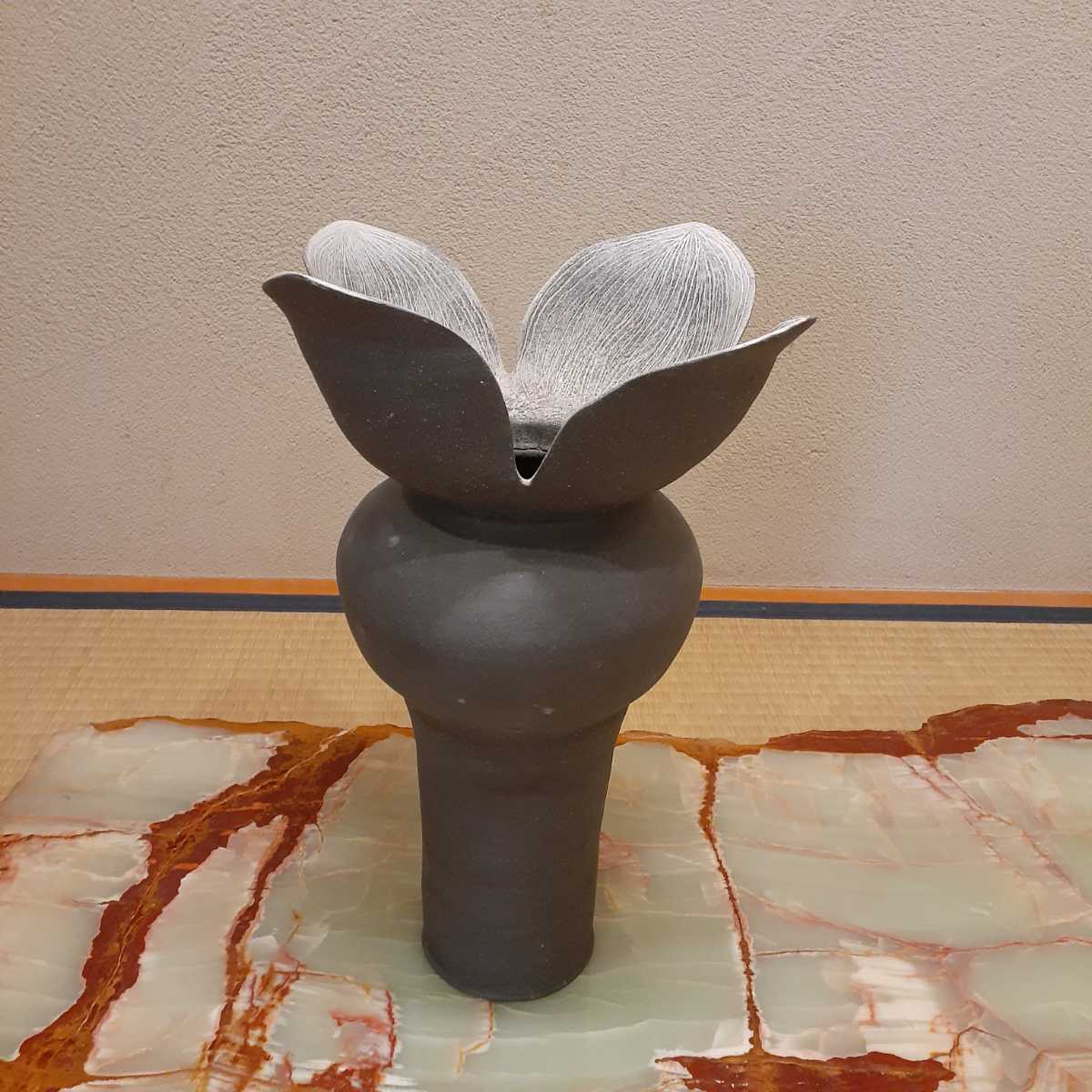 飾り壺 花瓶 モダンアート サイン有 約36cm×19 5cm×19 5cm Yahoo