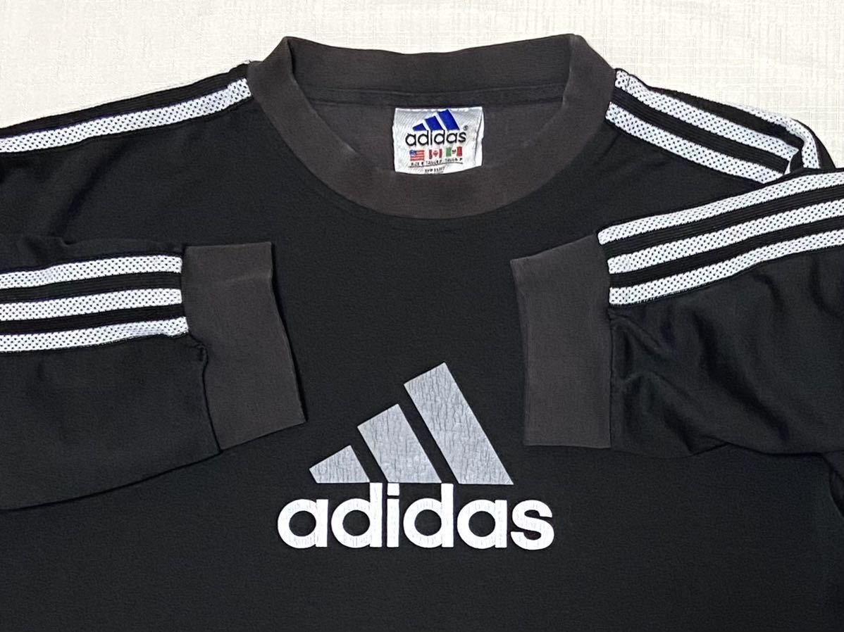 90sビンテージ adidas 黒 白 パフォーマンスロゴ ゲームシャツ ロンT サッカーシャツ ユニホーム アディダス ヴィンテージ 90年代 古着_色落ちした墨黒色のリブがカッコイイです。