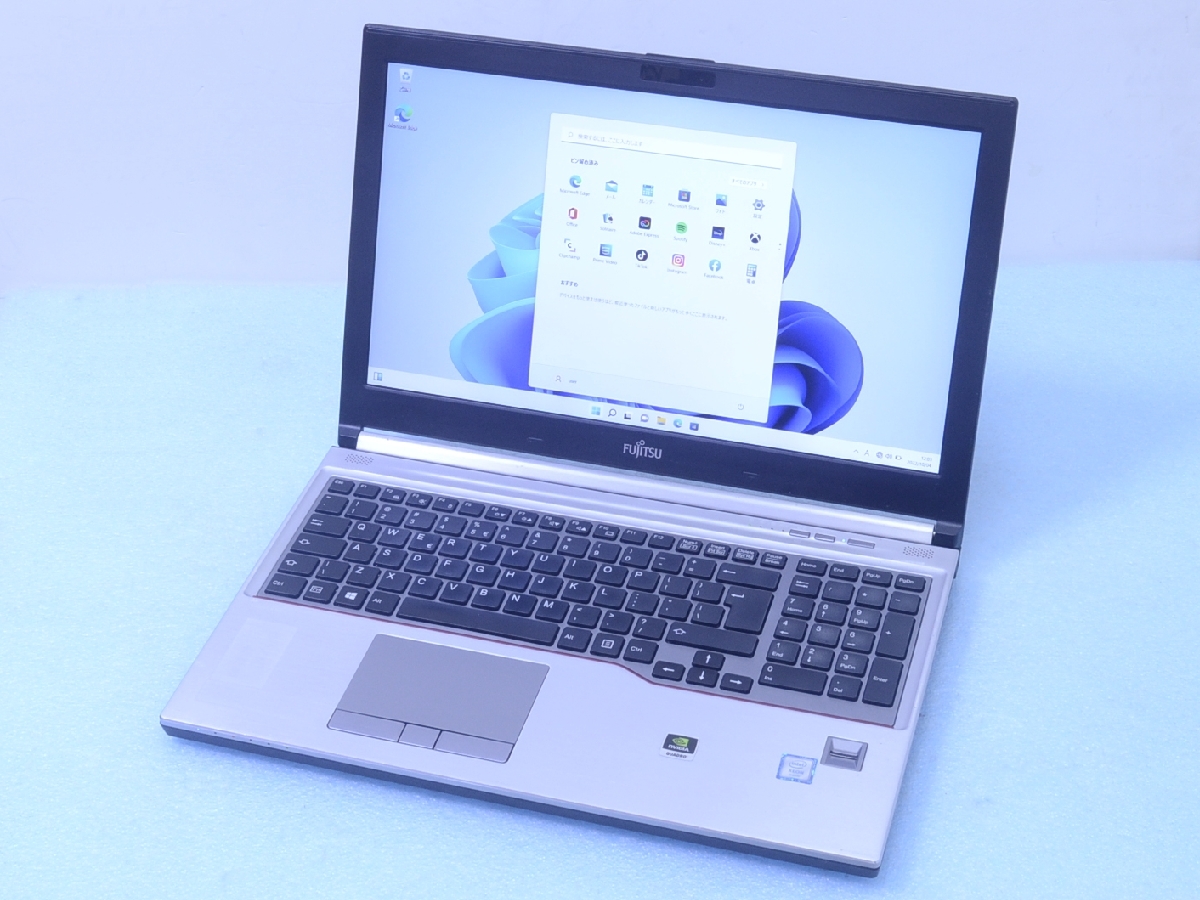 CELSIUS H770 Quadro M2200 Xeon SSD512GB HDD1TB 32GB Win11 富士通