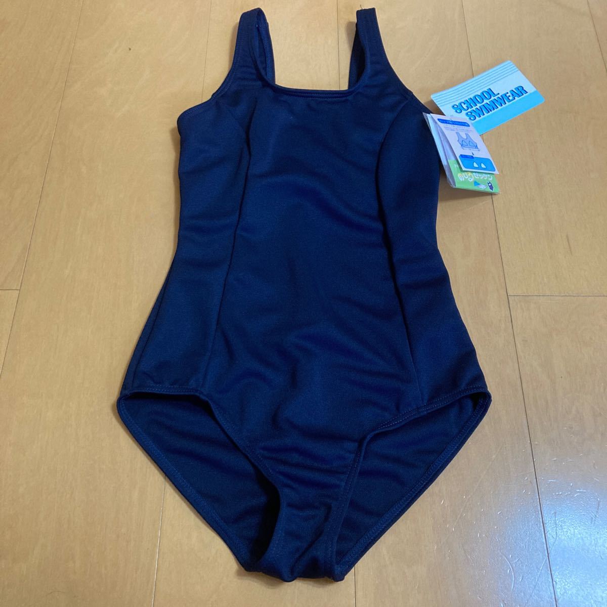 女児 スクール水着 160 新品未使用品 紙タグ付き 競泳水着 女児 スクール水着 160 新品未使用品 紙タグ付き 競泳水着