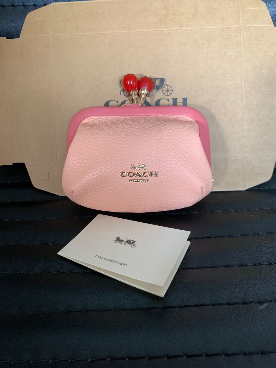 コーチ　アウトレット　いちごチャーム　がまぐち　財布 COACH コインケース がま口