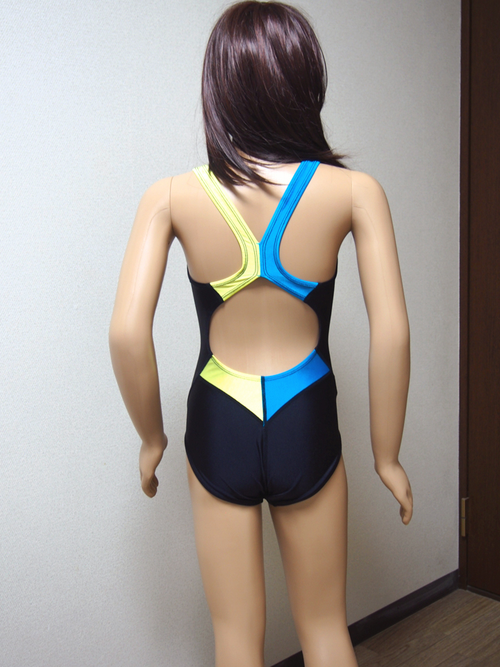 セントラル　女の子　水着　120㎝