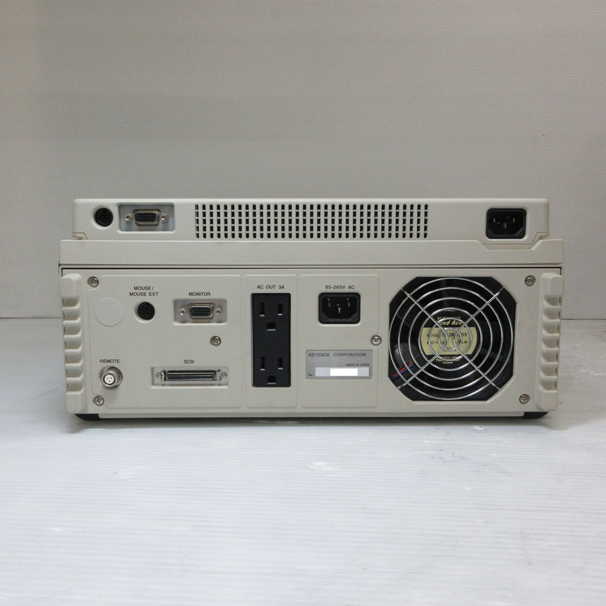 KEYENCE キーエンス デジタルマイクロスコープ VH-7000 (10543) KEYENCE キーエンス デジタルマイクロスコープ VH-7000 (10543)