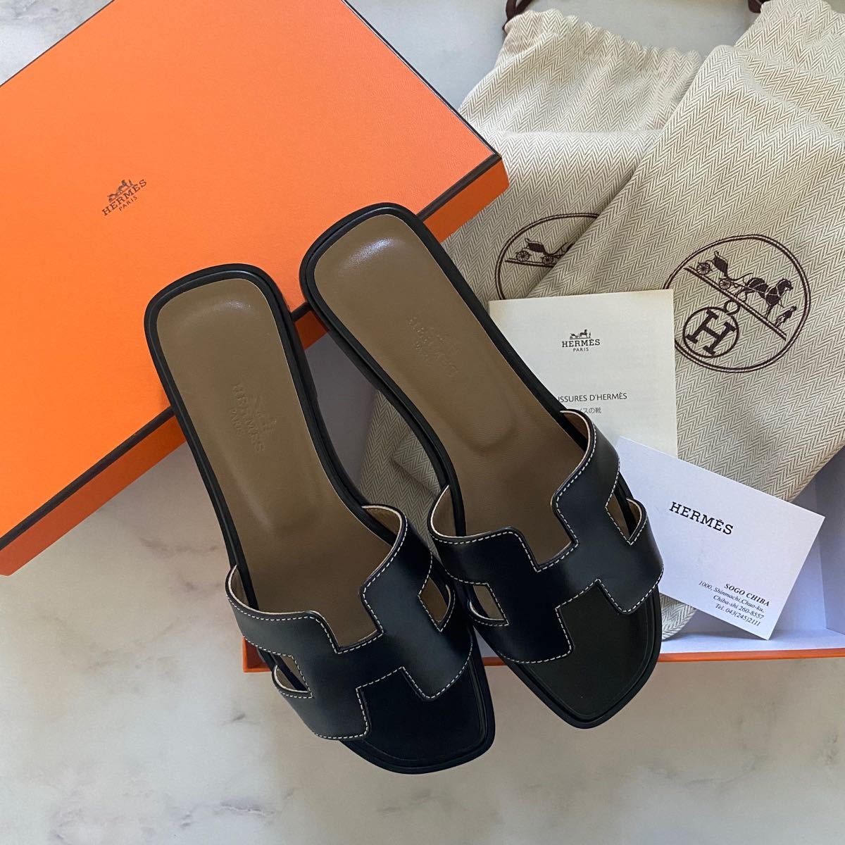 2021年秋冬新作 HERMES オラン フラット サンダル 37 ブラック