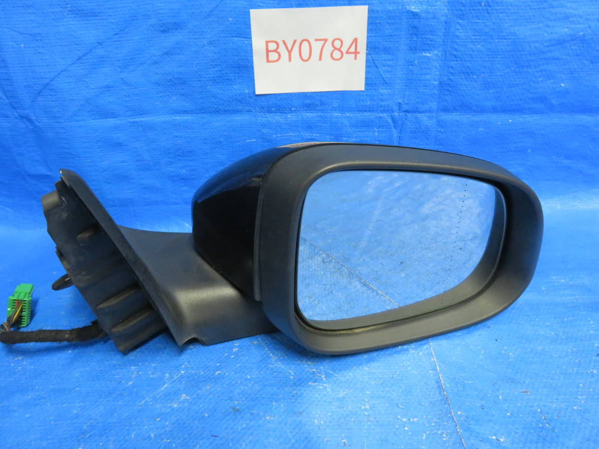 BY0784 Volvo V70(2011 year ) ( right ) door mirror / driver`s seat side mirror / turn signal attaching / original / black 