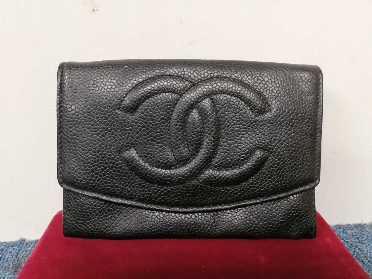 経典 シャネル CHANEL 2つ折り財布 小銭入れあり ブラック キャビアレザー 女性用財布 経典 シャネル CHANEL 2つ折り財布 小銭入れあり ブラック キャビアレザー 女性用財布