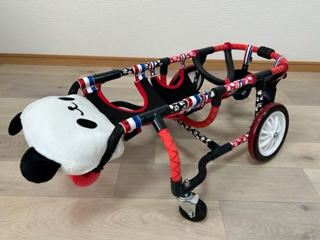 犬用車椅子、コーギー用４輪車、犬の車椅子