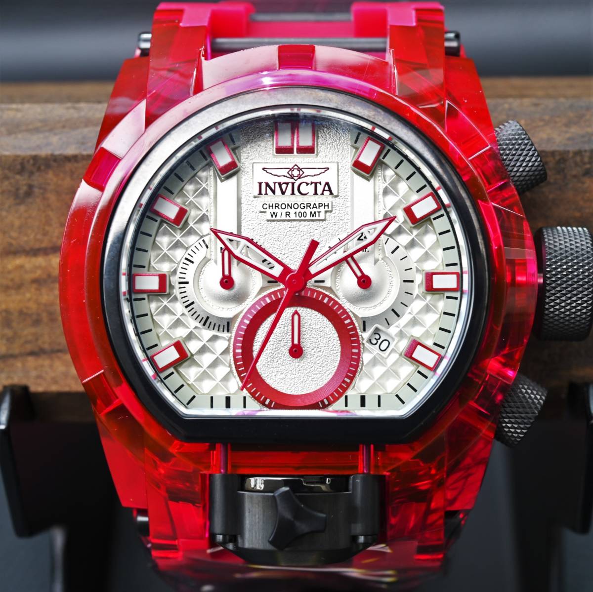 好評 INVICTA 38869』☆電池式☆スイス製Mvt☆ケース54mm☆200ｍ防水