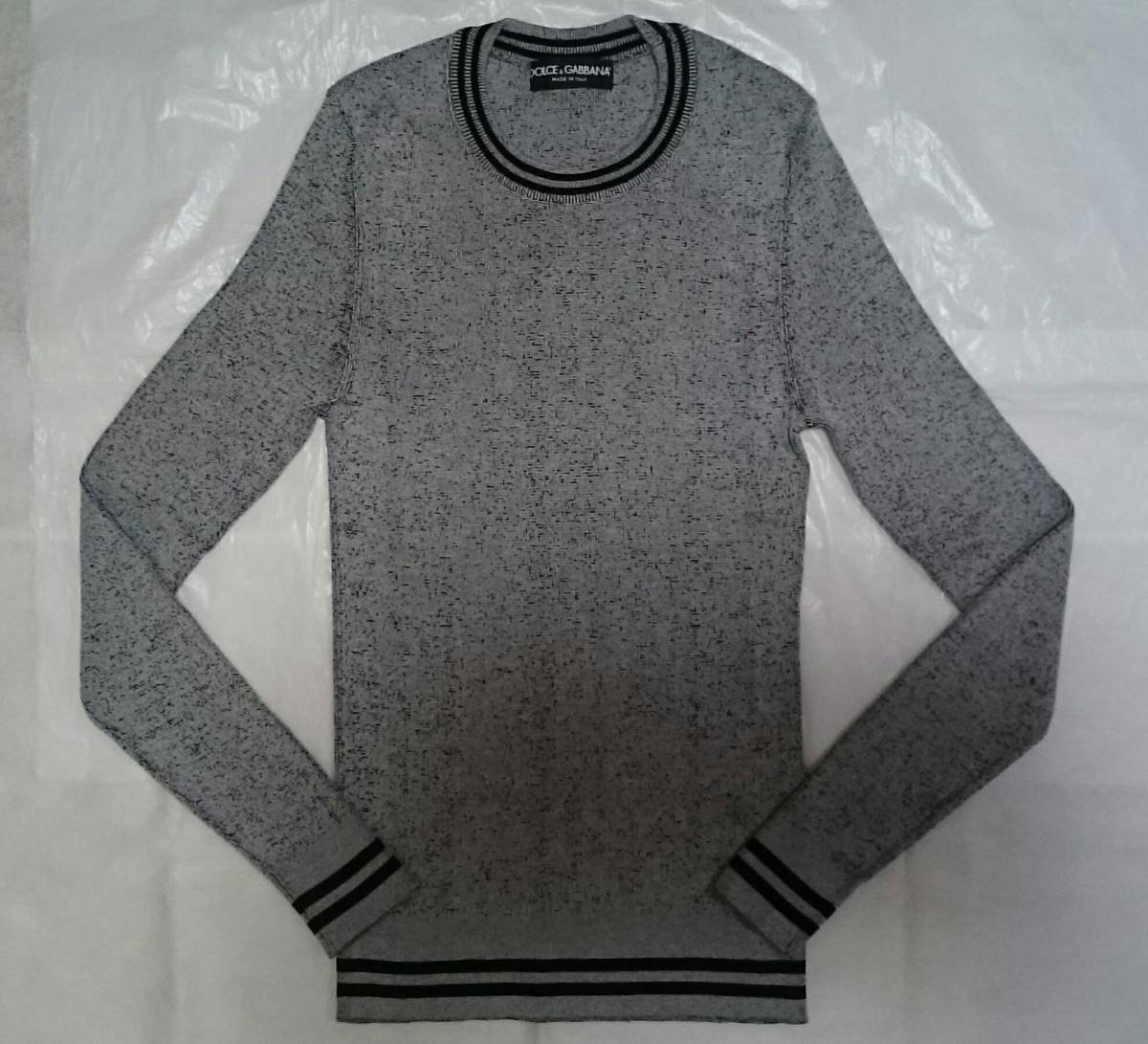 【激安大特価!】 未使用極美品/20万円/DOLCE&GABBANA/最高級シルク100%/黒ラインストレッチニット/グレー/46 セーター 【激安大特価!】 未使用極美品/20万円/DOLCE&GABBANA/最高級シルク100%/黒ラインストレッチニット/グレー/46 セーター
