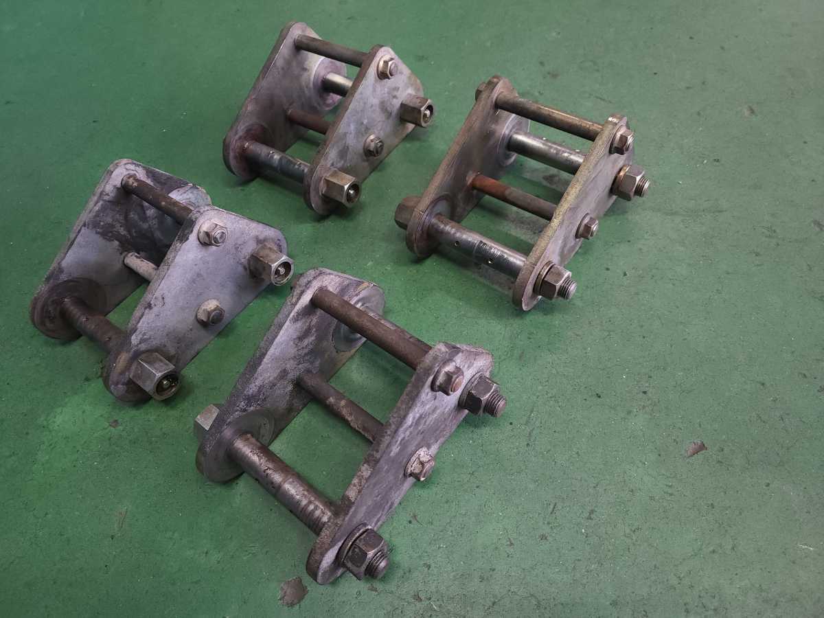 メーカー包装済】 グリーザブルシャックル 110mm ランクル77 ienomat