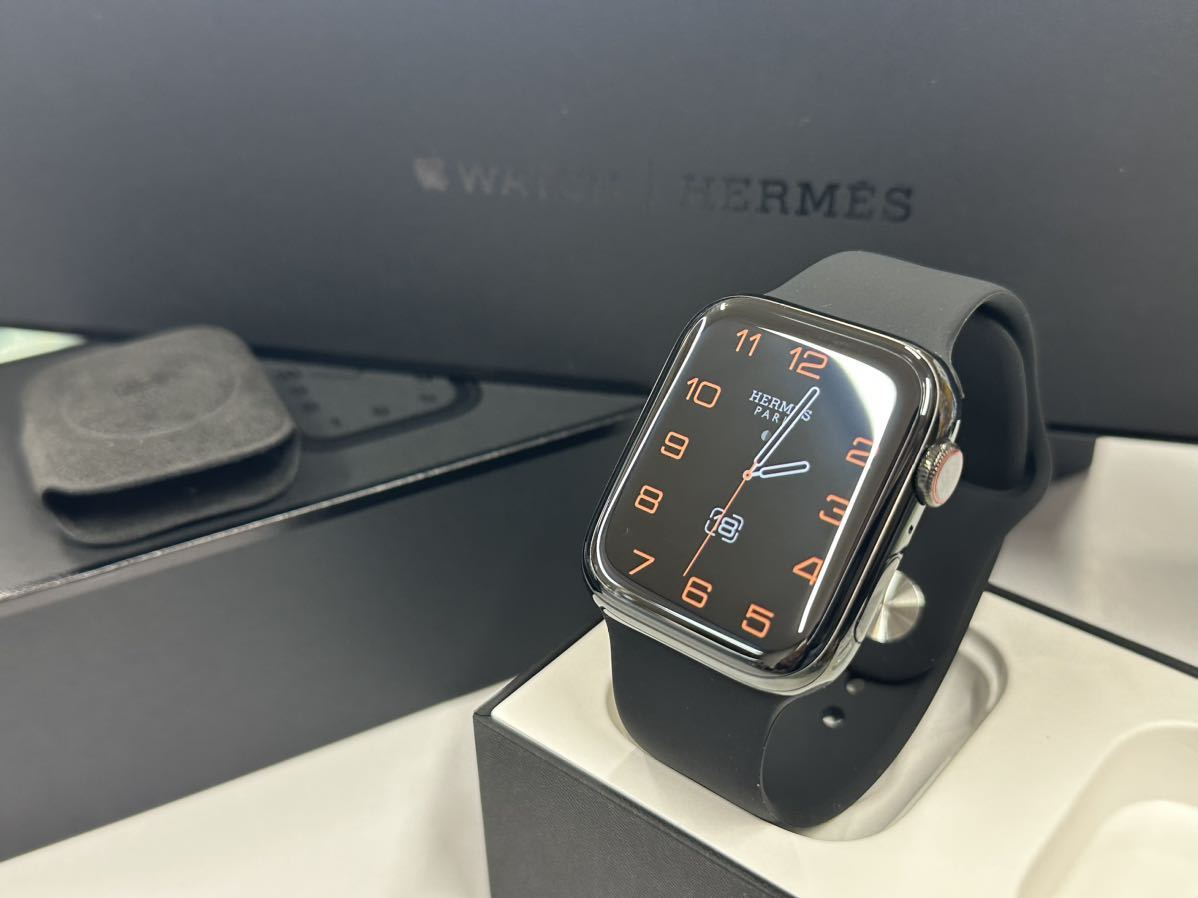 ☆即決 美品 Apple Watch Series5 HERMES 40mm ブラック 本体 アップル