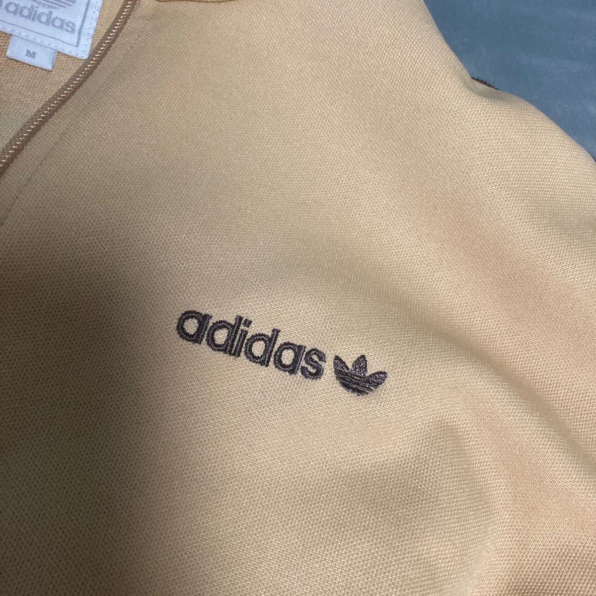 超希少　アースカラー　adidas 刺繍　激レア 入手困難　アディダス　ジャージ　美品　キャメル　ベージュ　M