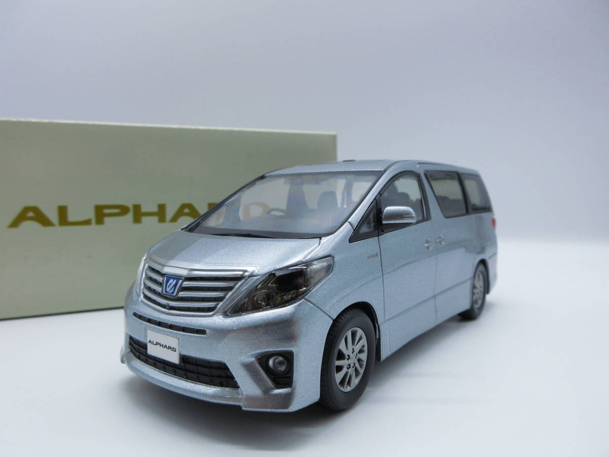 1/30 トヨタ アルファード ALPHARD 20系 後期　非売品　カラーサンプル ミニカー　グレーメタリック_画像1