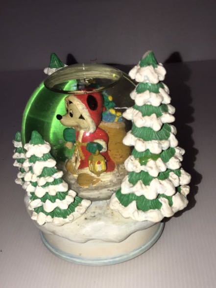 ［送料込み］ミッキーマウス　オルゴール付き　スノードウム　MickeyMouse SnowGlobe Winter Wonderland