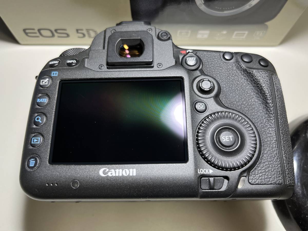 NEW限定品】 未使用 ほぼ新品3☆EOS 5Ds CANON(キヤノン) ショーケース