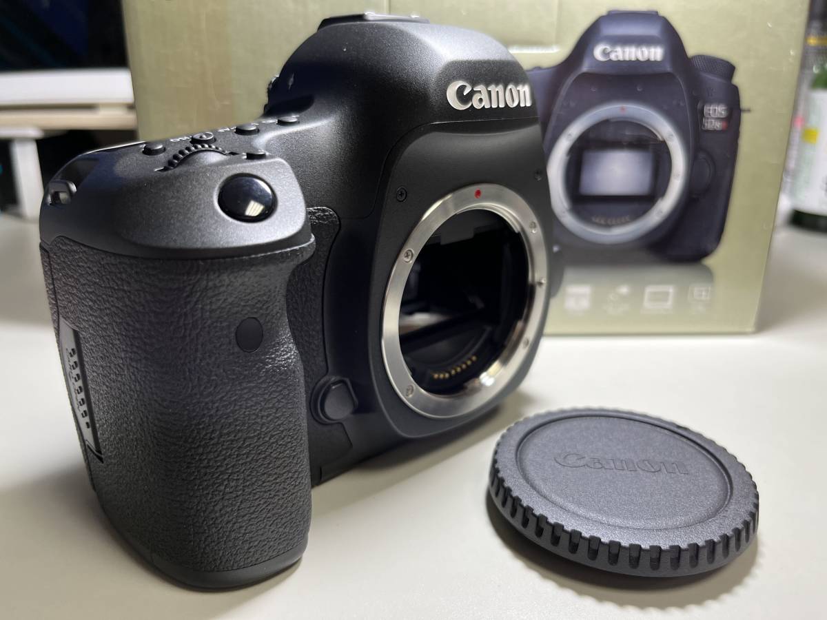 未使用 ほぼ新品2★EOS 5Ds R ボディ 一眼レフカメラ CANON(キヤノン) ショーケース内展示品 約5060万画素 送料無料の画像3