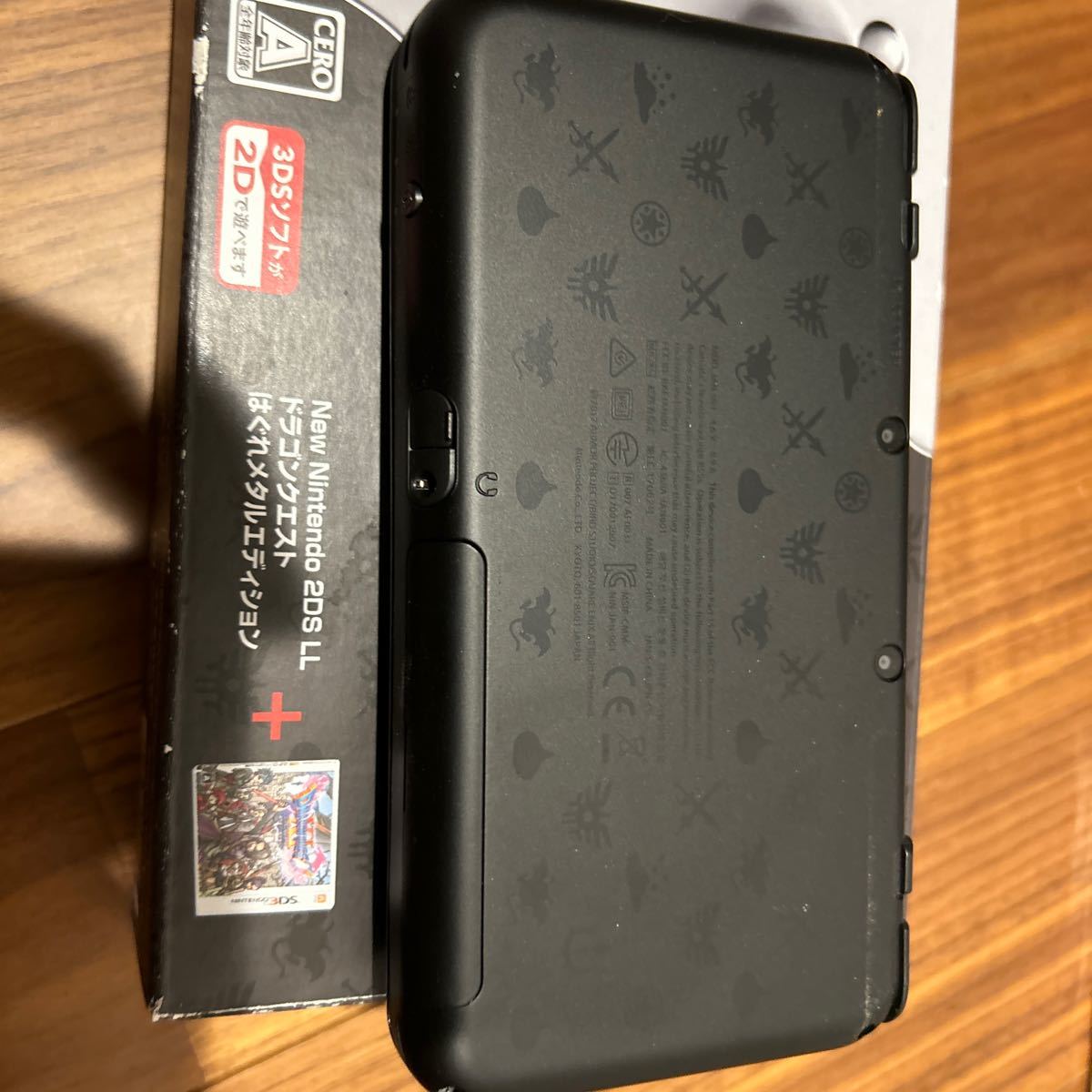 Newニンテンドー2DS LL ドラゴンクエスト はぐれメタル Newニンテンドー2DS LL ドラゴンクエスト はぐれメタル
