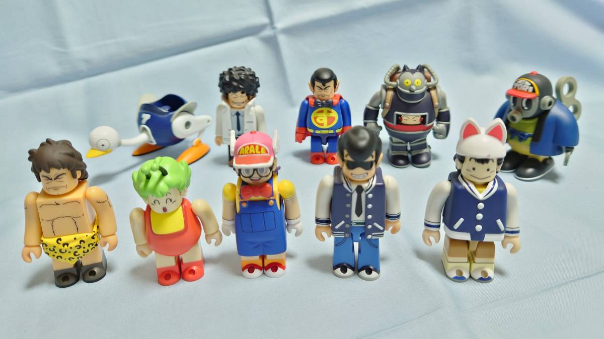 Detail barang Dr.スランプ アラレちゃん☆KUBRICK 100% 10体セット