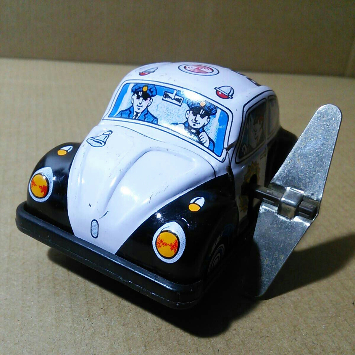まだまだ、ゼンマイok ブリキのパトカー アンティークミニカー