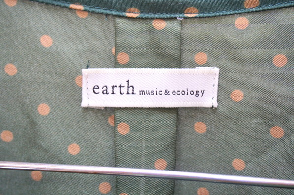 アースミュージック＆エコロジー ☆ earth music&ecology グリーン ドット ワンピース 膝丈 M相當(dāng) 可愛い女性らしさ◎ 春夏に最適?●N