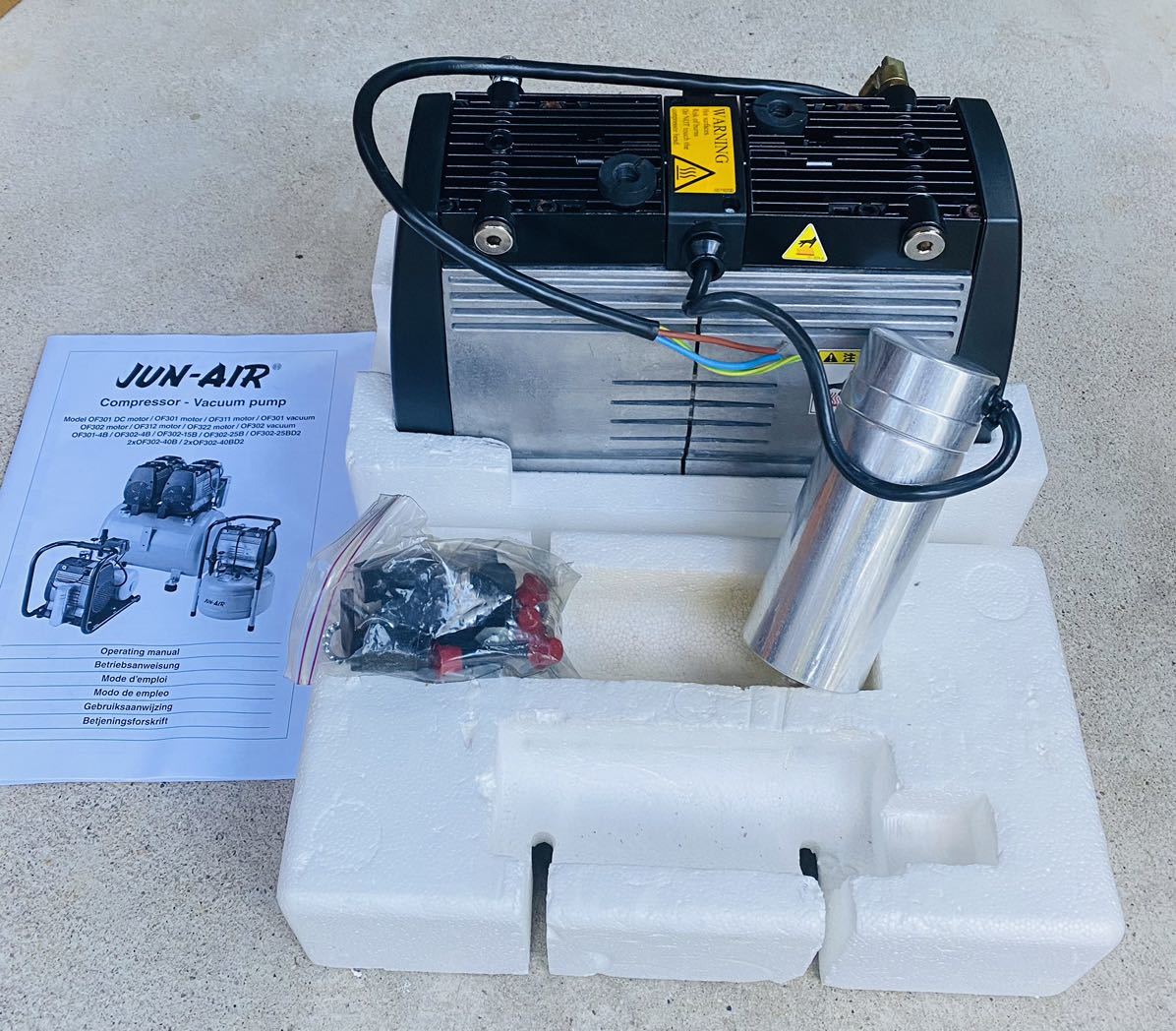 JUN-AIR コンプレッサー 無給油式 OF302motor 100V 50Hz 〈OF302シリーズ〉