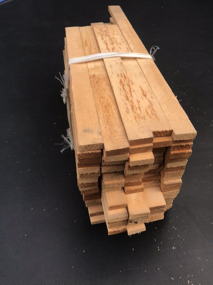 即納・全国送料無料 70~85cm×3.5cm程度×2.4cm程度 木曽ひのき角材