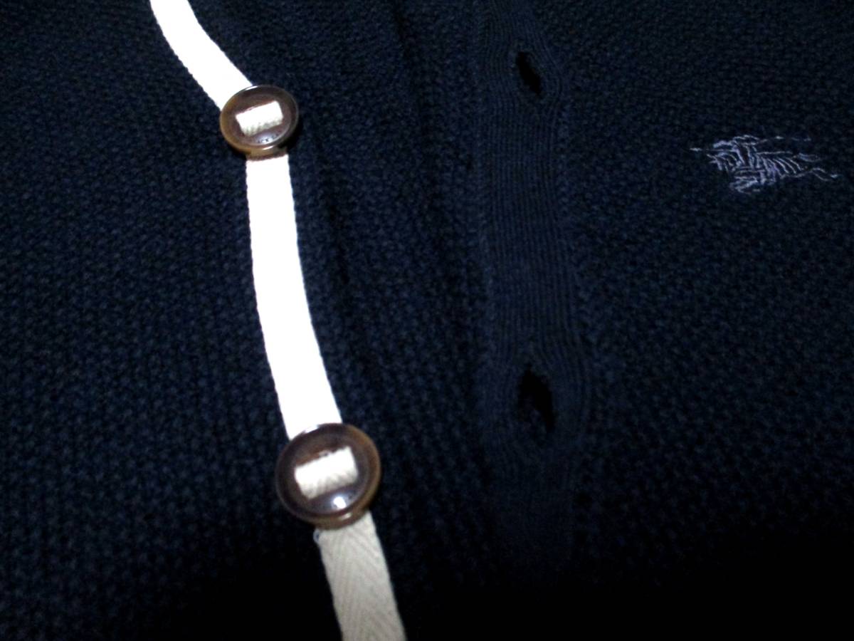 極美品 バーバリーブラックレーベル グレーホース刺繍 前立てライン ローゲージ ニットカーディガン サイズ M(2)_画像4