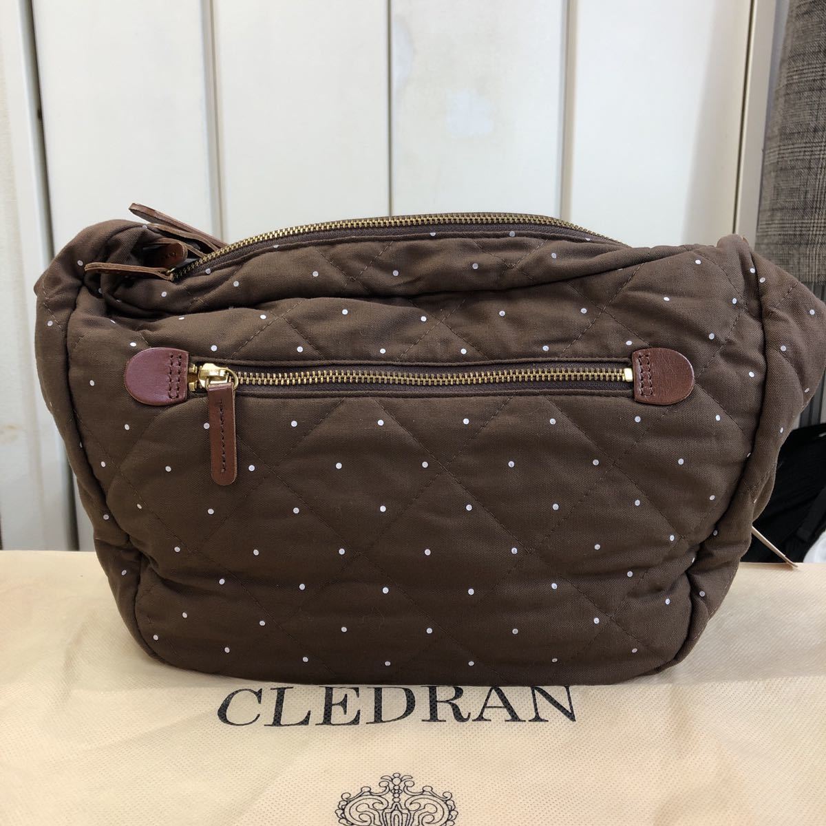 新品 CLEDRAN レザー/キャンバス ショルダーバッグ ￥17850 クレドラン 日焼け有り