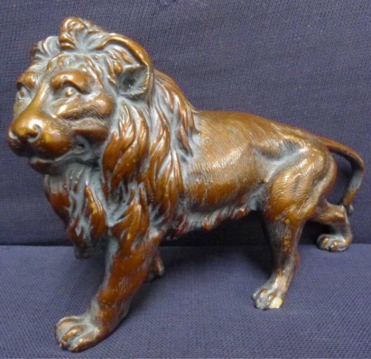 本日特別価格　G014  古銅製 ライオン 置物 骨董 ブロンズ像 獅子 動物 西洋 インテリア 