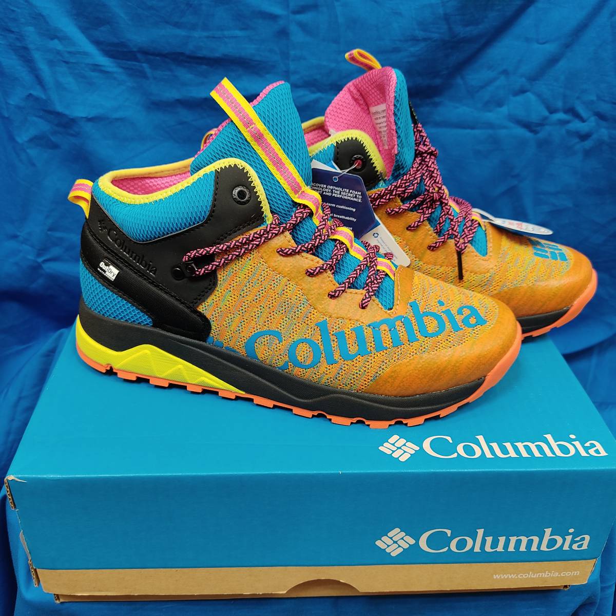 超可爱の 未使用タグ付き　Columbia 　コロンビア　コロンビア靴　コロンビアシューズ　コロンビアトレッキングシューズ　２６cm 26.0cm
