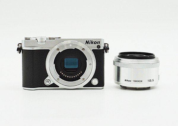 ◇美品【Nikon ニコン】Nikon 1 J5 ボディ+18.5mm F1.8 レンズ ミラー