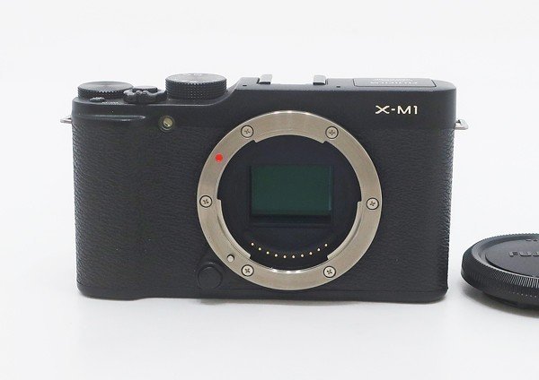 ◇【富士フイルム】FUJIFILM X-M1 ボディ おまけ付き ミラーレス一眼
