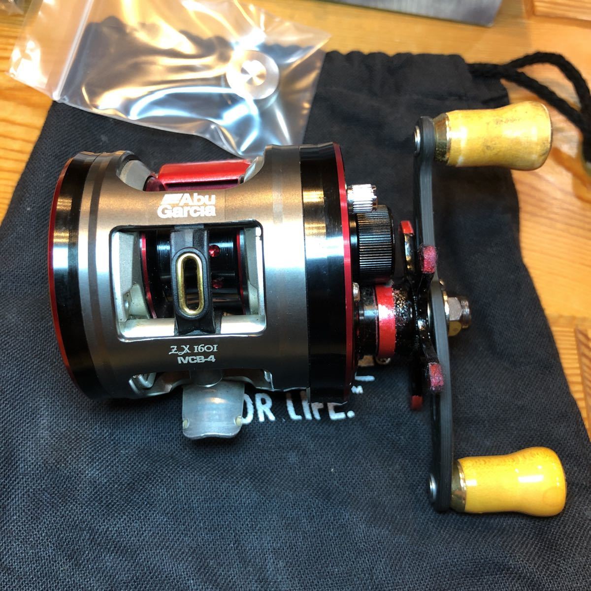 アブガルシア モラム ZX1601 IVCB-4 左ハンドル 中古