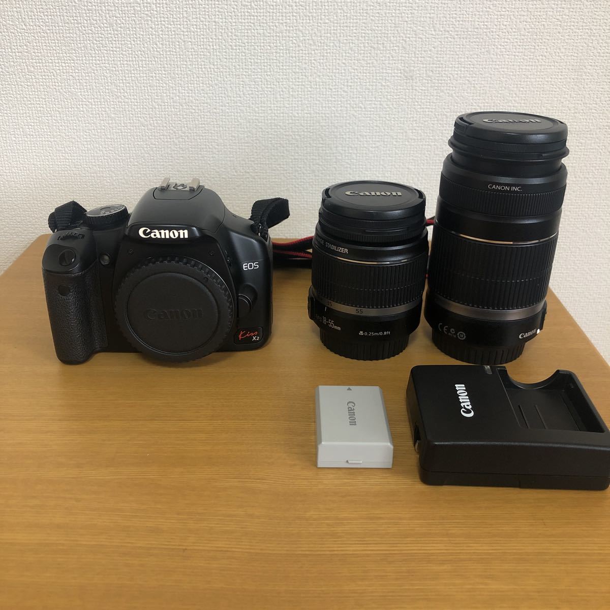 ジャンク Canon キヤノン EOS Kiss X2 ダブルレンズセット 箱付き 大人気商品 ★付属品多数★Canon ダブルレンズキット X7 Kiss EOS デジタルカメラ