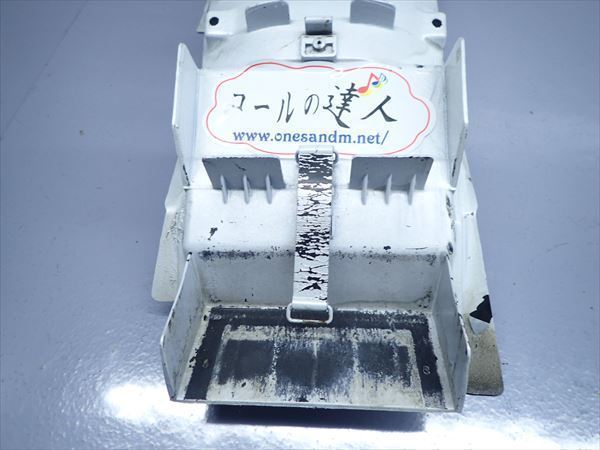 βBY20-3 ヤマハ XJR400 4HM (H5年式) 純正 リアインナーフェンダー 割れ無し！_画像3