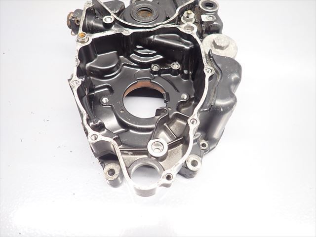 εCR04-7 Yamaha TW200 2JL engine crankcase left side damage less! adherence part have!