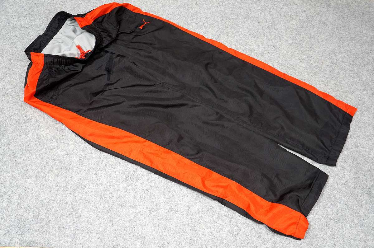 PUMA soccer futsal pi stereo ( inside side fleece ground ) usually put on pants hem . damage top and bottom SET [ size : L / color : photograph reference ]