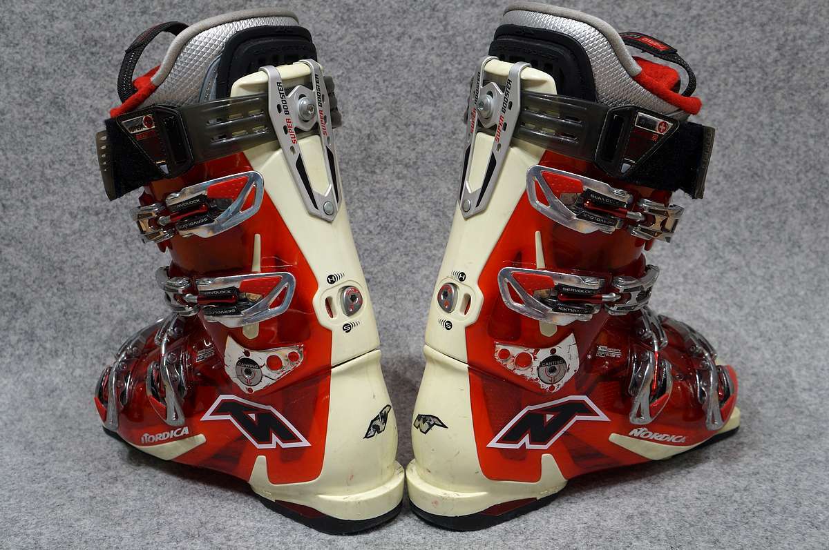 ノルディカ NORDICA SPEEDMACHINE 14 スキーブーツ USED傷あり ノルディカ NORDICA SPEEDMACHINE 14 スキーブーツ USED傷あり