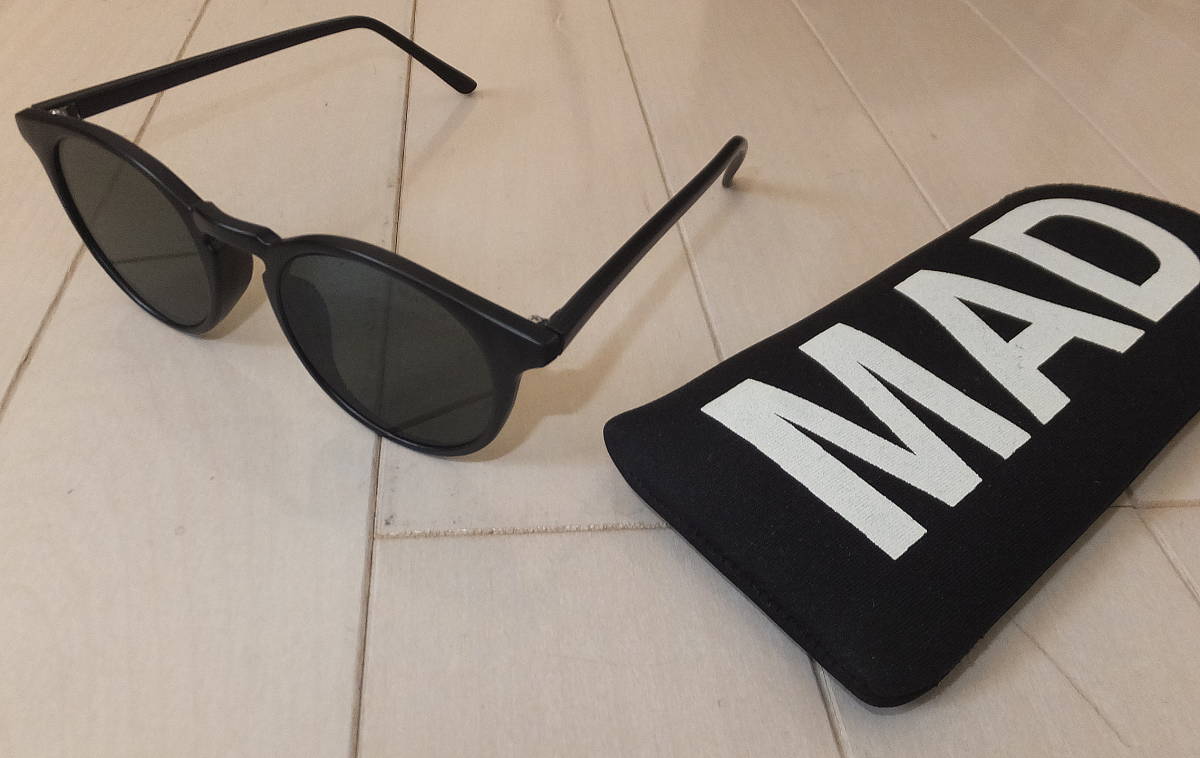 Yahoo!オークション - UNDERCOVER (アンダーカバー)MAD IS MAD Yahoo!オークション - UNDERCOVER (アンダーカバー)MAD IS MAD