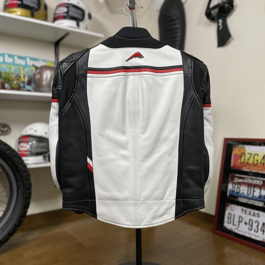 プロトコア℗ 定価12万☆KUSHITANI 白/Mの通販 by バイク用品